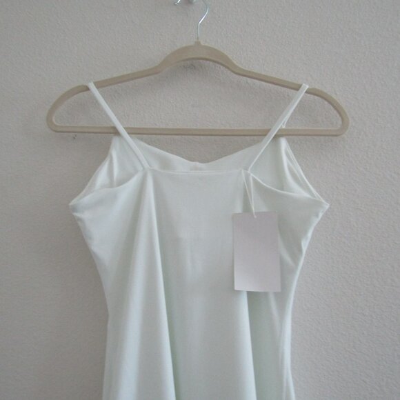 Milo Activewear Tennis Dress 8 White Athletic Athleisure Gym Workout - Picture 7 of 11